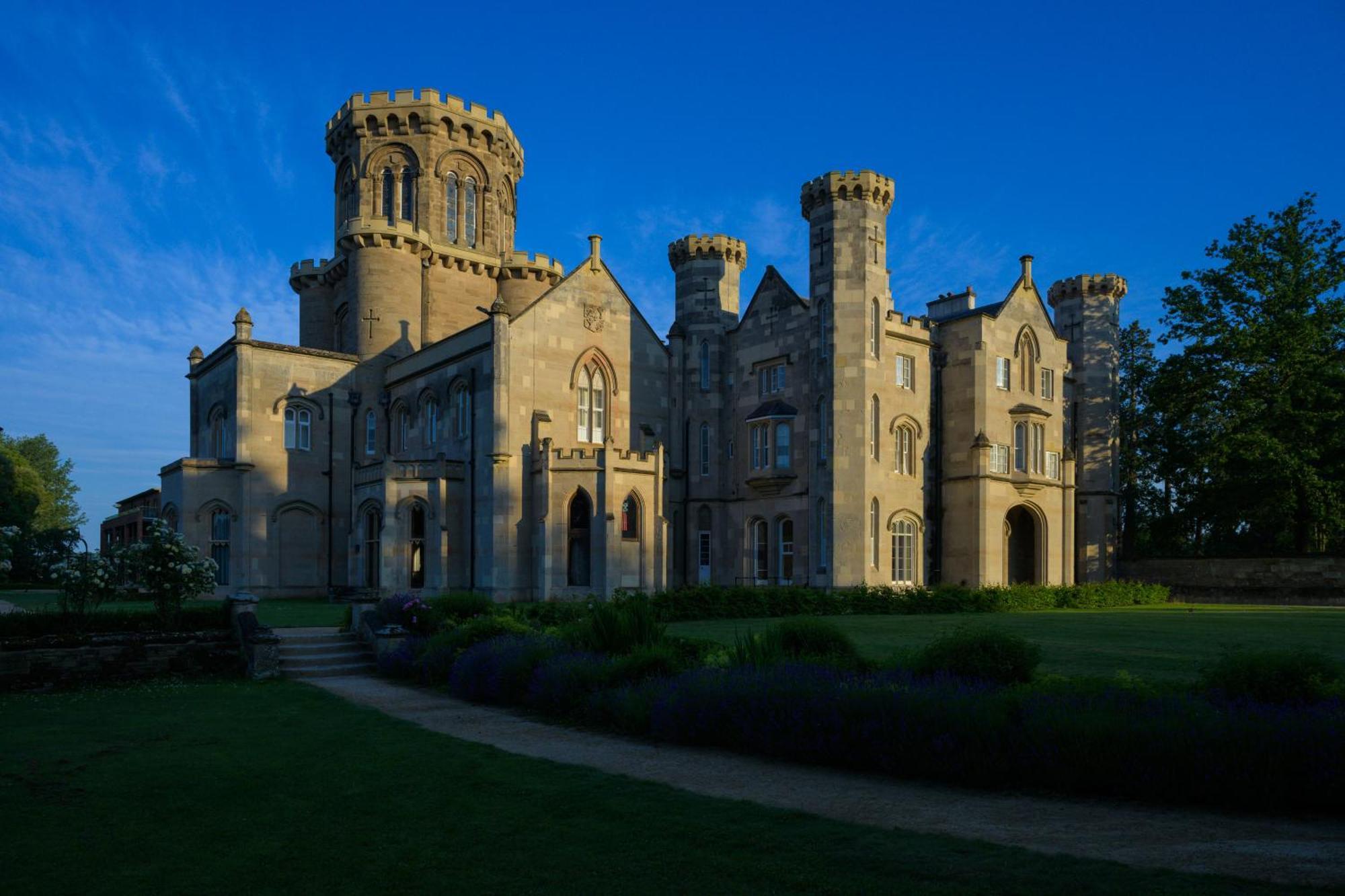 Studley Castle Hotel Eksteriør billede